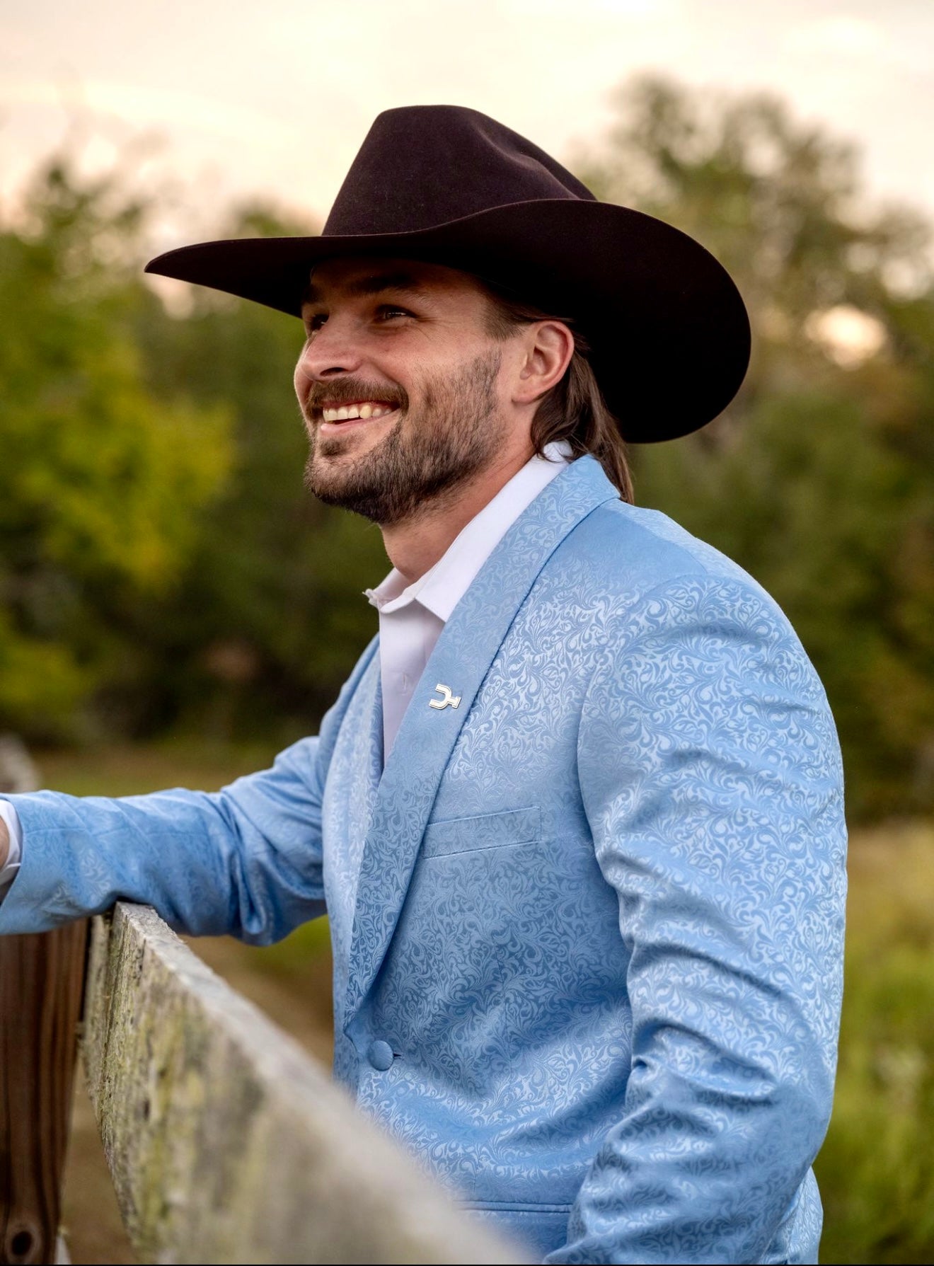 The Glacier Cowboy Sport Coat – Slim Fit Ice Blue Paisley