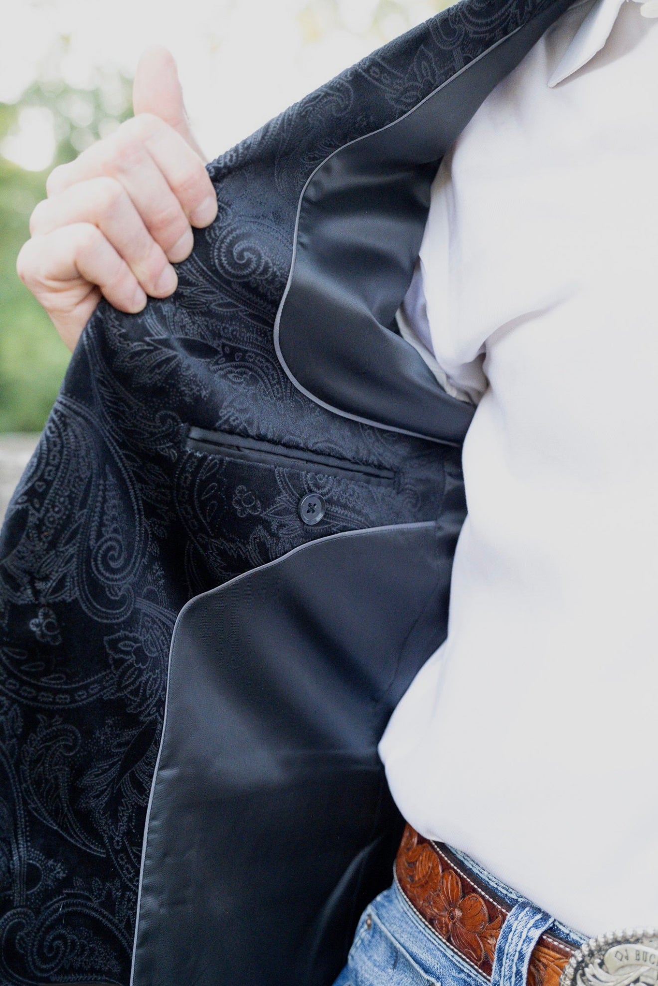 New!  Black Etched Paisley Cowboy Sport Coat