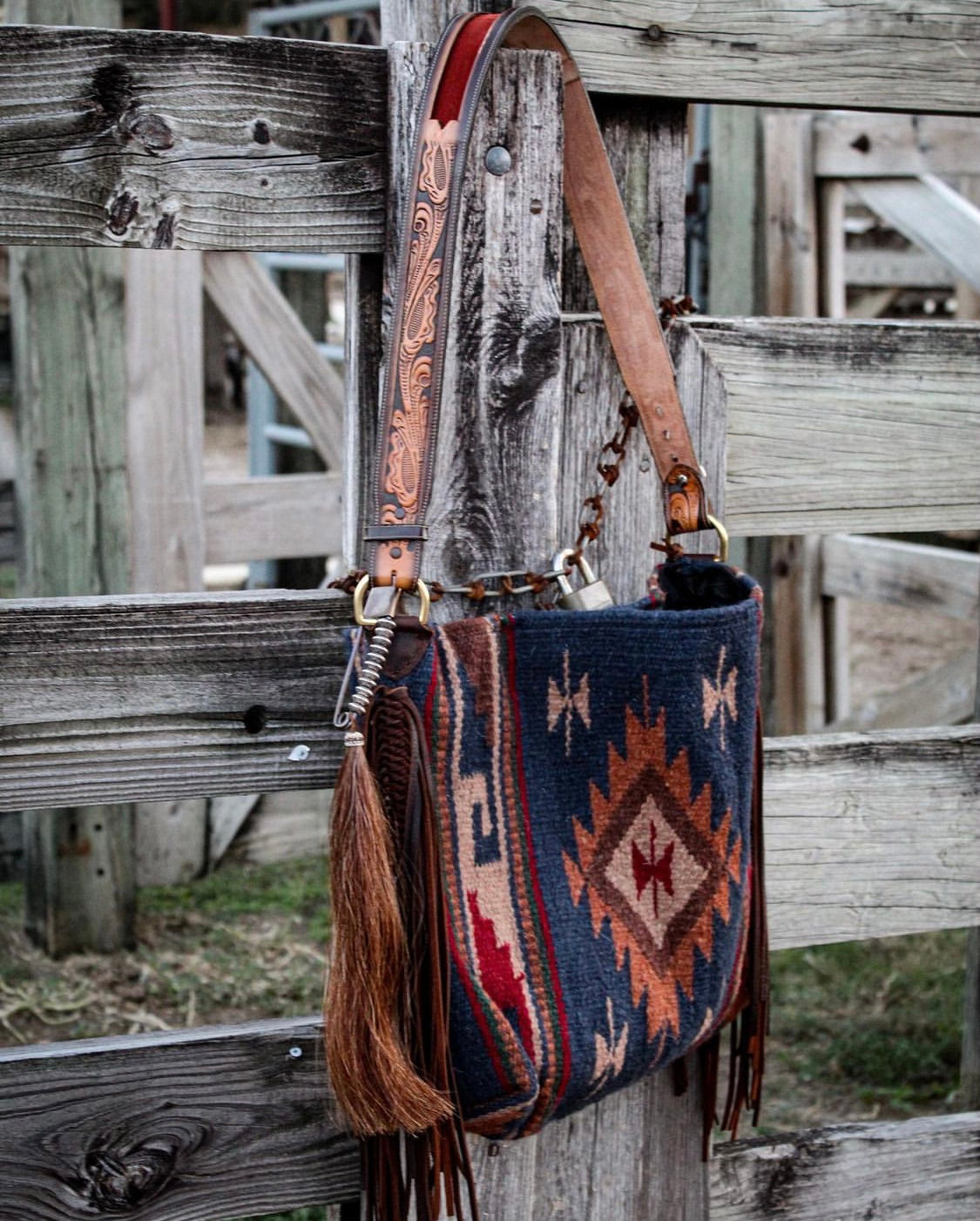 Comanche Moon Saddleblanket Tote – Espuela Design Co.